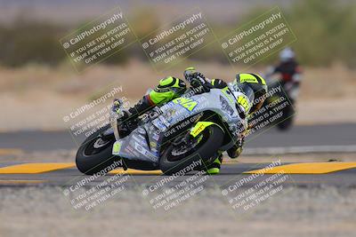 media/Sep-11-2022-SoCal Trackdays (Sun) [[81b7e951af]]/Turn 7 (1145am)/